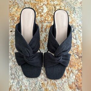 Banana Republic Women’s Crossover Black Block Heeled Mule Sandals 8.5 EUC